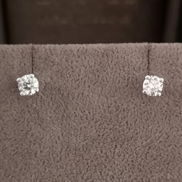 0.47 Carat Round Brilliant Cut Diamond Stud Earrings
